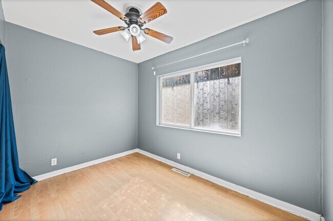 Building Photo - 1421 N 32nd St