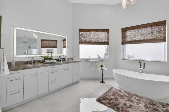 Building Photo - 16164 Bridlewood Cir