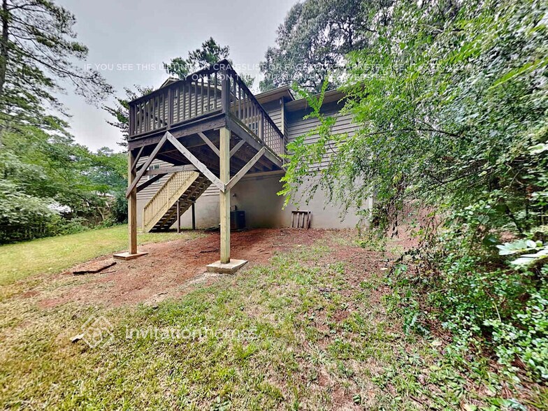 Building Photo - 133 Fox Ridge Ct