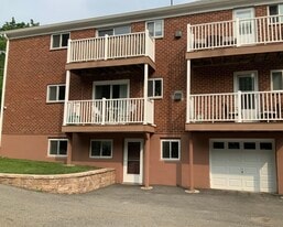 Building Photo - 300 Ketchamtown Rd
