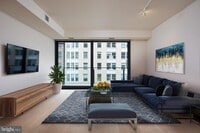 Building Photo - 925 H St NW