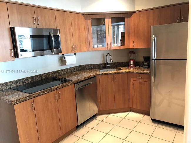 Building Photo - 1408 Brickell Bay Dr