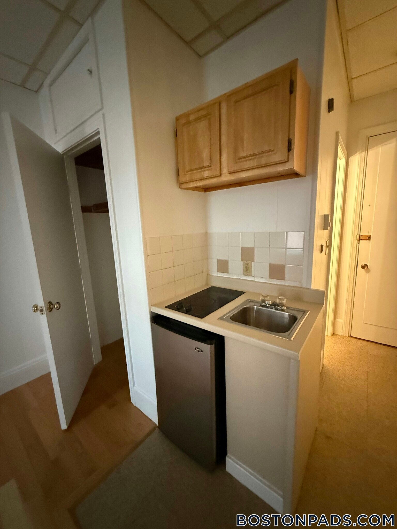 Building Photo - 272 Newbury St