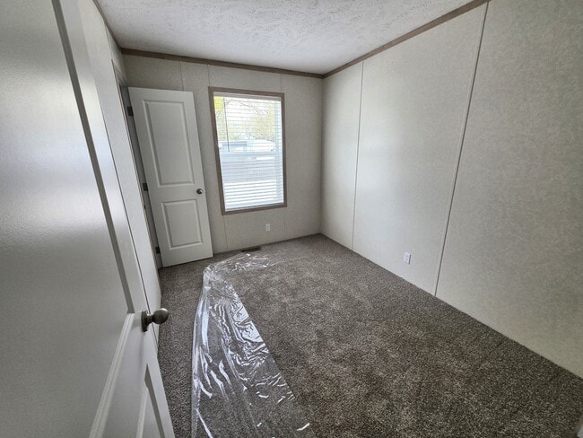 Building Photo - 23425 Winifred Ave