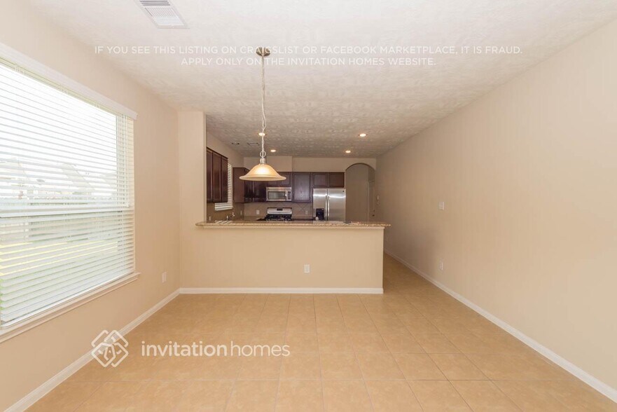 Building Photo - 30706 Basil Trace Dr