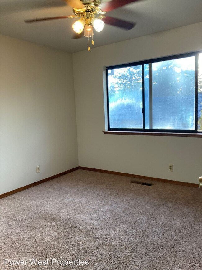 Building Photo - 3 br, 2 bath House - 219 Burlwood Drive