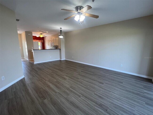 Building Photo - 2160 Heron Lake Dr