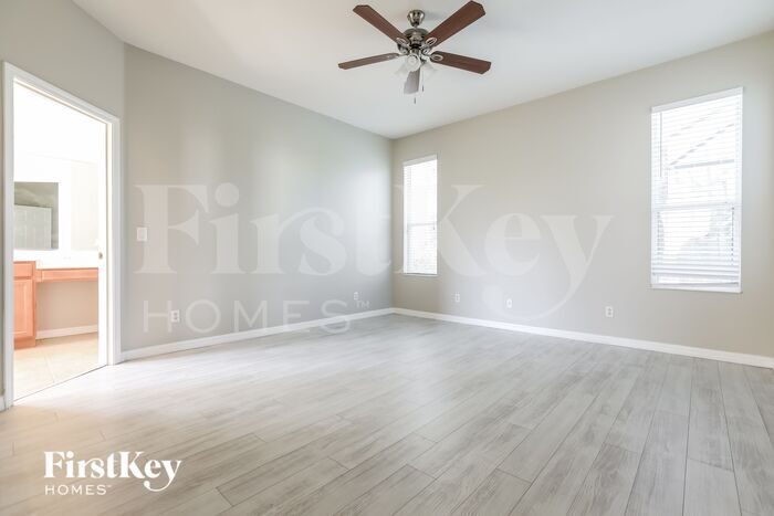 Building Photo - 2553 Hobblebrush Dr