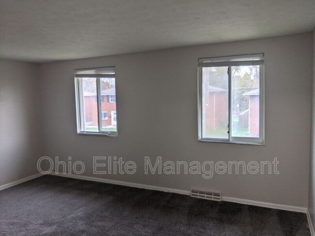 Building Photo - 429 Barnett Rd