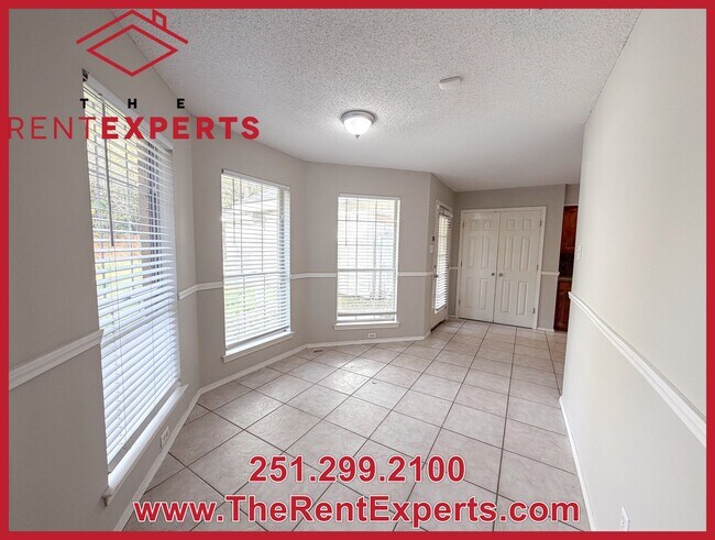 Building Photo - 7210 Ashmoor Dr N