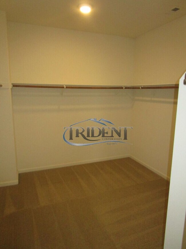 Building Photo - Beautiful 2 story Yuba City home