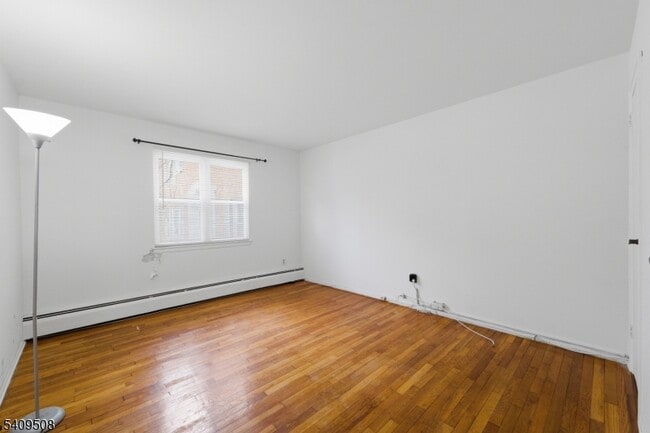 Building Photo - 43 Conforti Ave