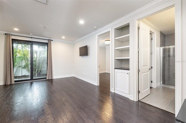 Building Photo - 222 S Audubon Ave