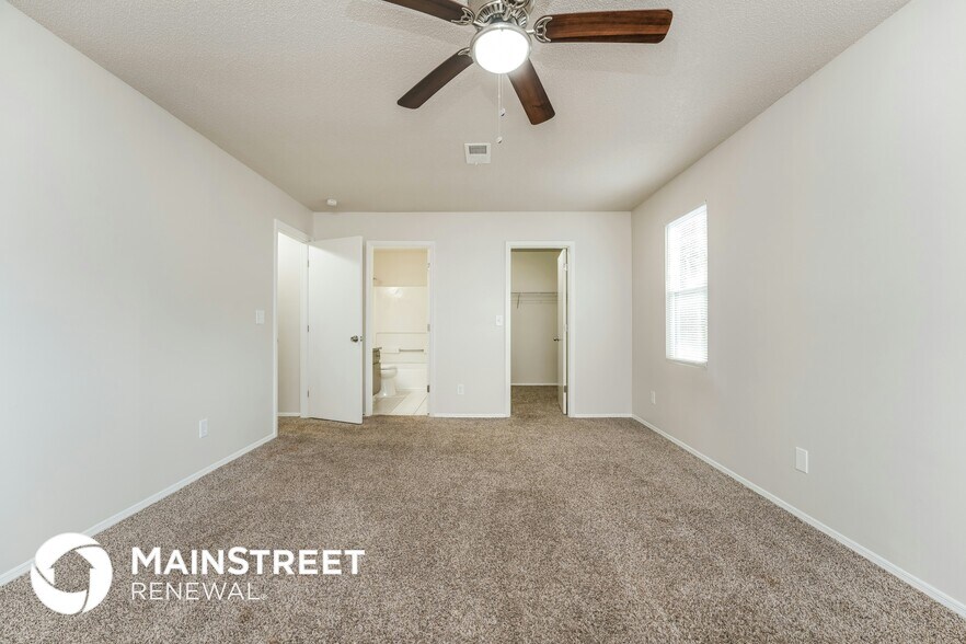 Building Photo - 5439 Farmview Close