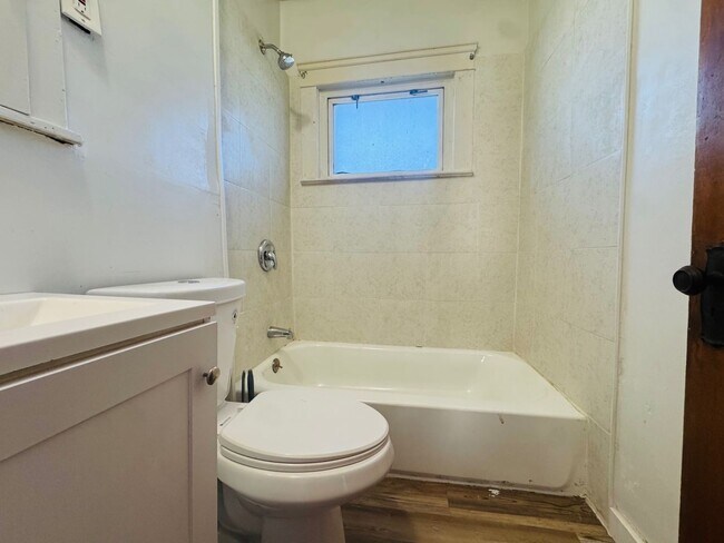 Building Photo - 7406 Ottawa Rd