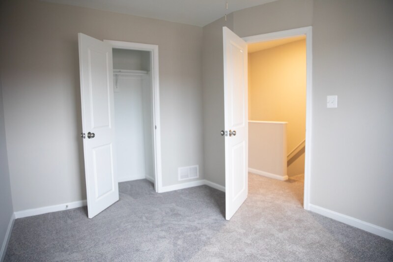 Building Photo - 1937 Jasmine Rd