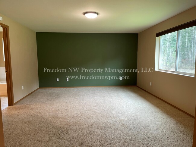Building Photo - 117 Timberline Ln
