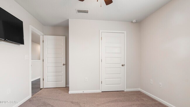 Building Photo - 4715 Firefly Ln