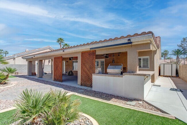 Building Photo - 5729 Janell Dr