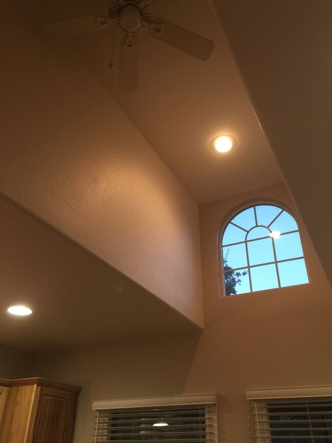 Building Photo - Completely Renovated in 2012; adorable energy-efficient Country home w/ Guest House on 1 mostly l...