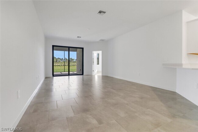 Building Photo - 19600 Hinkley Dr