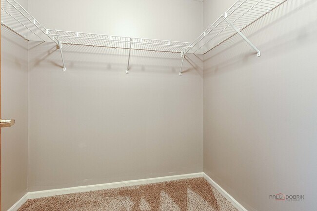 Building Photo - 2847 Heatherwood Dr