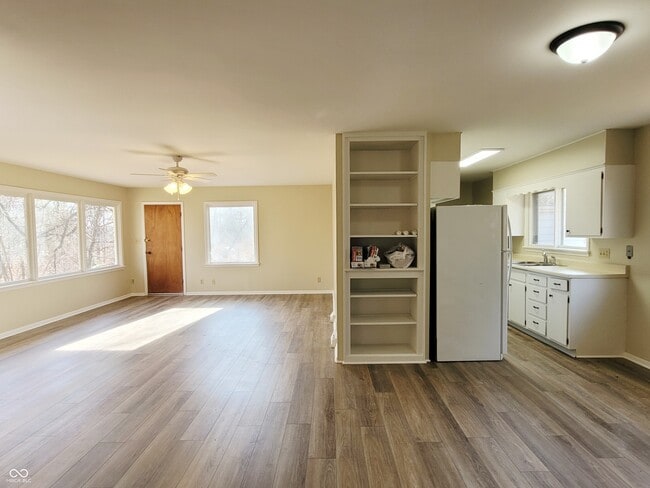 Building Photo - 1130 Tuck a Way Ridge Dr