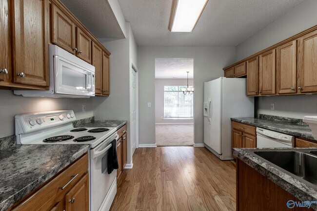 Building Photo - 114 Clover Ridge Dr