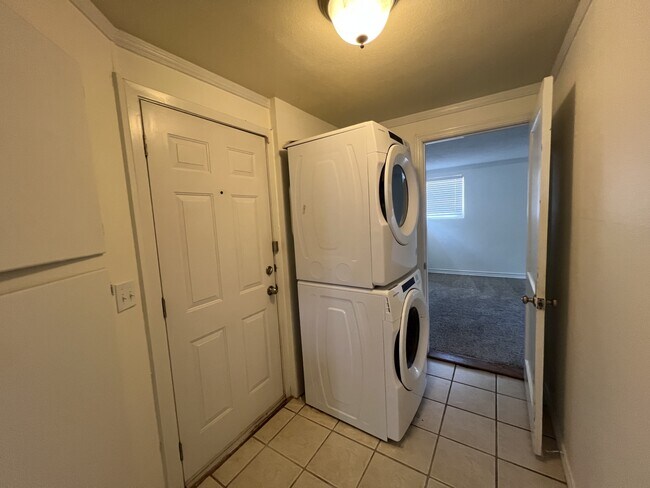 Building Photo - 2510 29th St