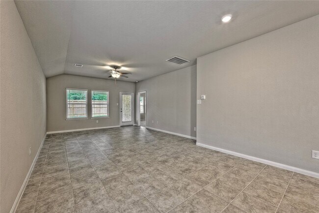 Building Photo - 17502 Rosette Grass Dr