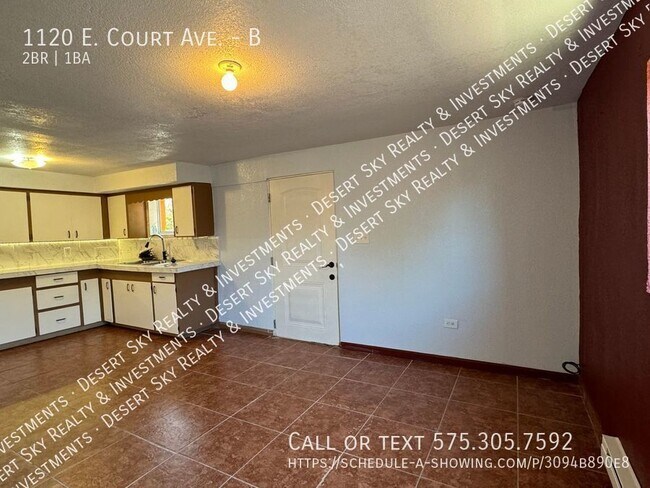 Building Photo - 1120 E Court Ave