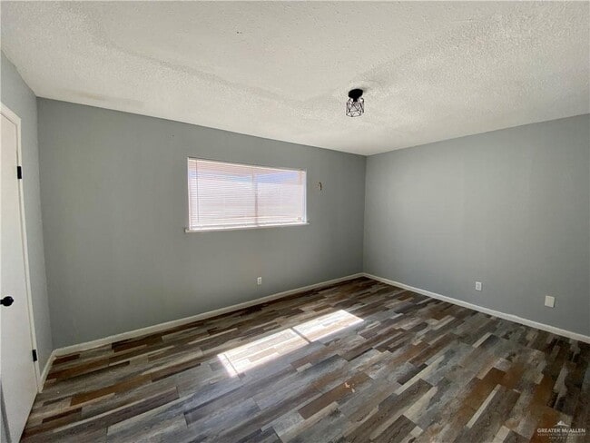 Building Photo - 7 Audrey Dr