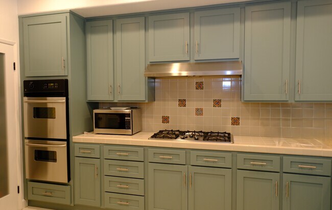 Kitchen - 23057 Park Dulce