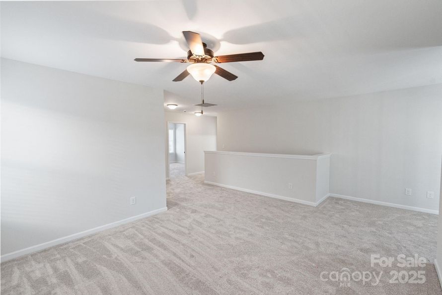 Building Photo - 2076 Waverly Ct