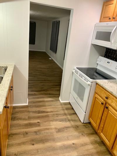 Building Photo - 824 Center St