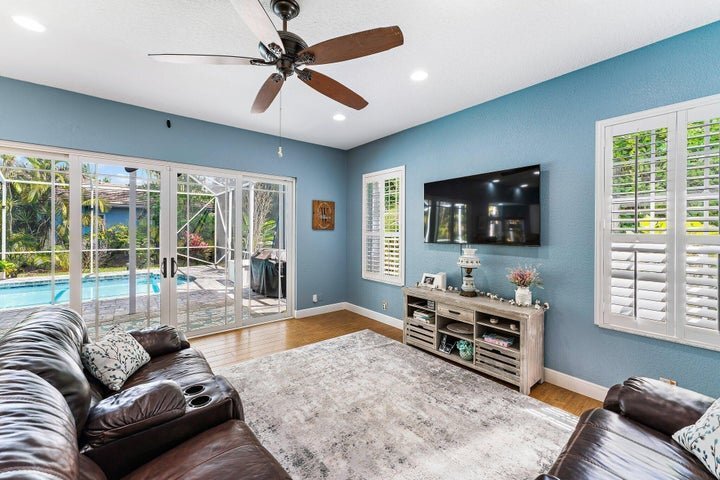 Building Photo - 19115 SE Coral Reef Ln
