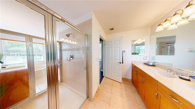 Building Photo - 5092 SW 173rd Ave
