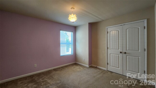 Building Photo - 508 Knothole Ln