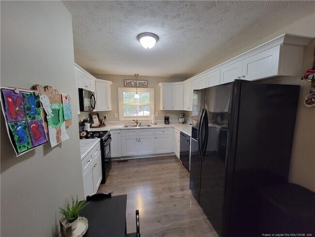 Building Photo - 215 Haverhill Dr