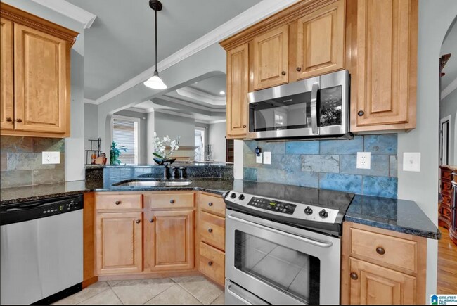 Building Photo - 2015 River Birch Way