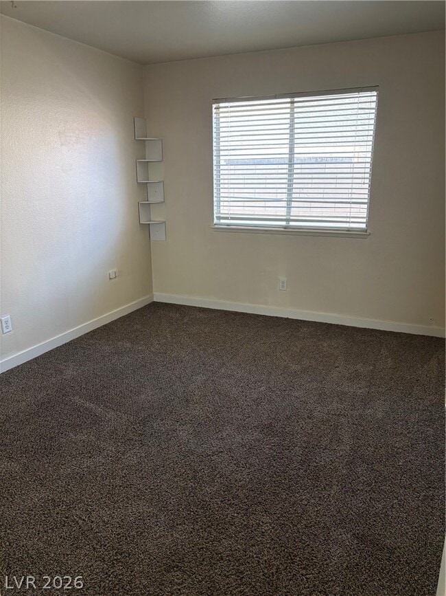 Building Photo - 5608 Red Bluff Dr