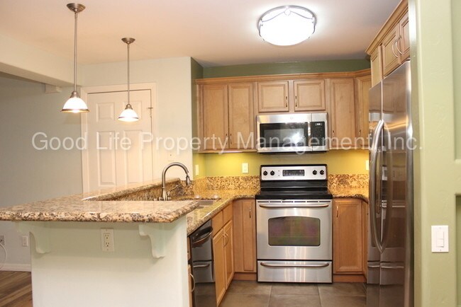 Building Photo - 5404 Balboa Arms Dr