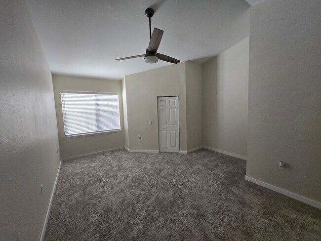 Building Photo - 1 Bed / 1.5 Bath – Magnolia Place