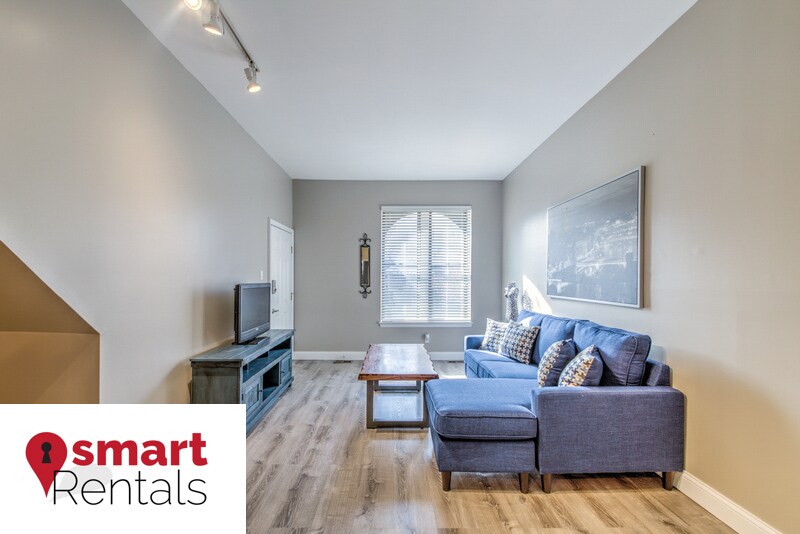 Building Photo - 3643 McRee Ave