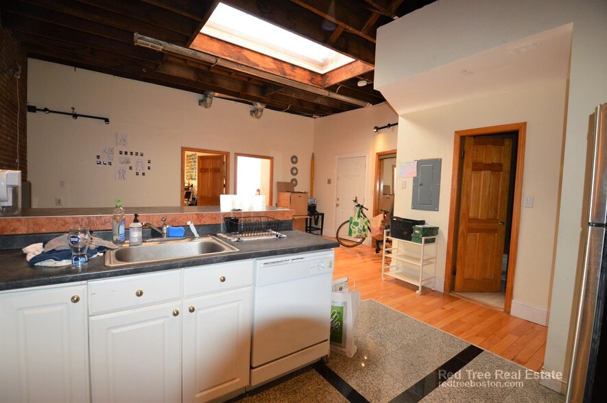 Building Photo - 25 St Marys Ct