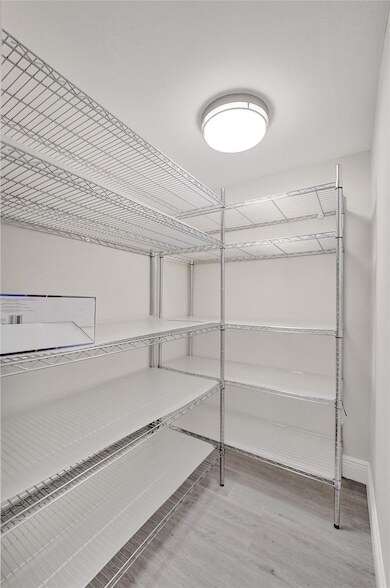 Building Photo - 3800 N Hills Dr