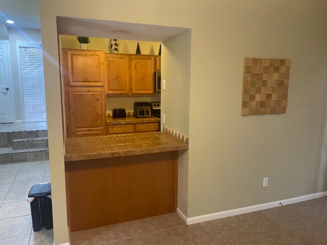 Building Photo - 3210 E Calle De La Punta