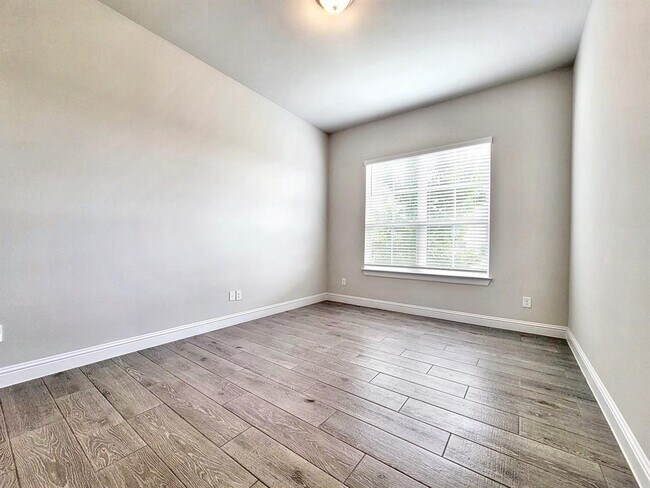 Building Photo - 601 C-Bar Ranch Trl