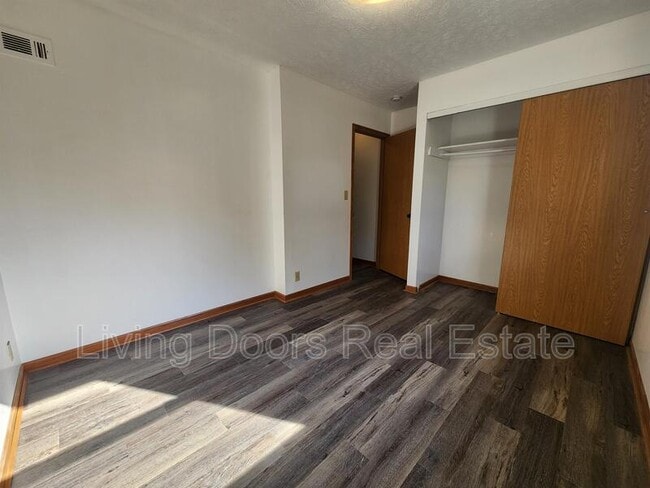 Building Photo - 1511 David Dr