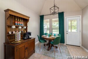 Building Photo - 1131 Flaming Oak Dr